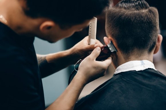 Salon spécialiste pour les coupes de cheveux homme 